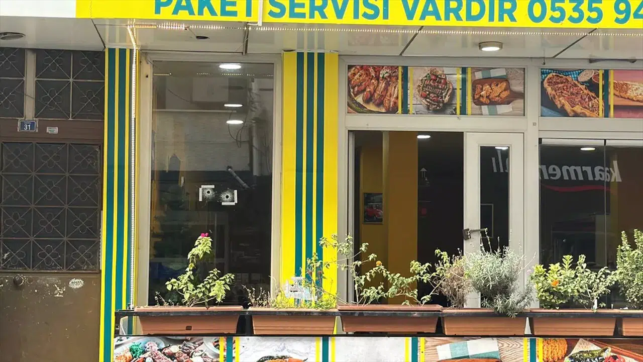 Kocaeli'de kebapçıya silahlı saldırı: 1 kişi hayatını kaybetti