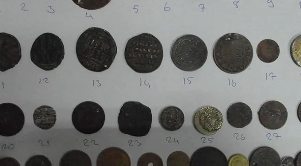 Bolu'da jandarmadan tarihi eser operasyonu: 45 sikke ele geçirildi