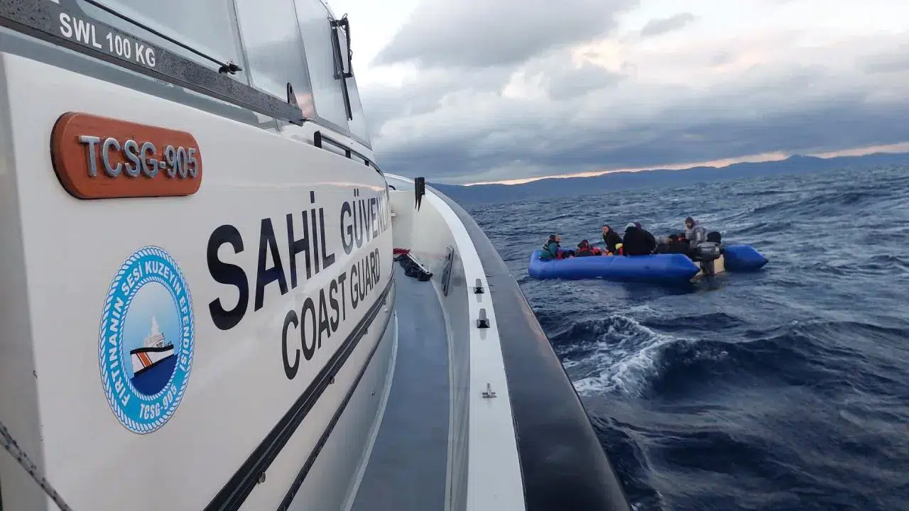 Antalya'da teknede rahatsızlandı: Ambulansla hastaneye kaldırıldı