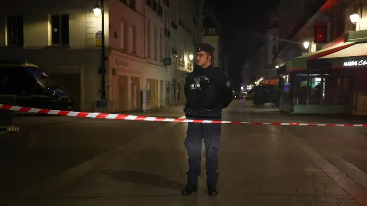 Paris'te kısmi sokağa çıkma yasağı kararı alındı: Sendikalar karara tepki gösterdi