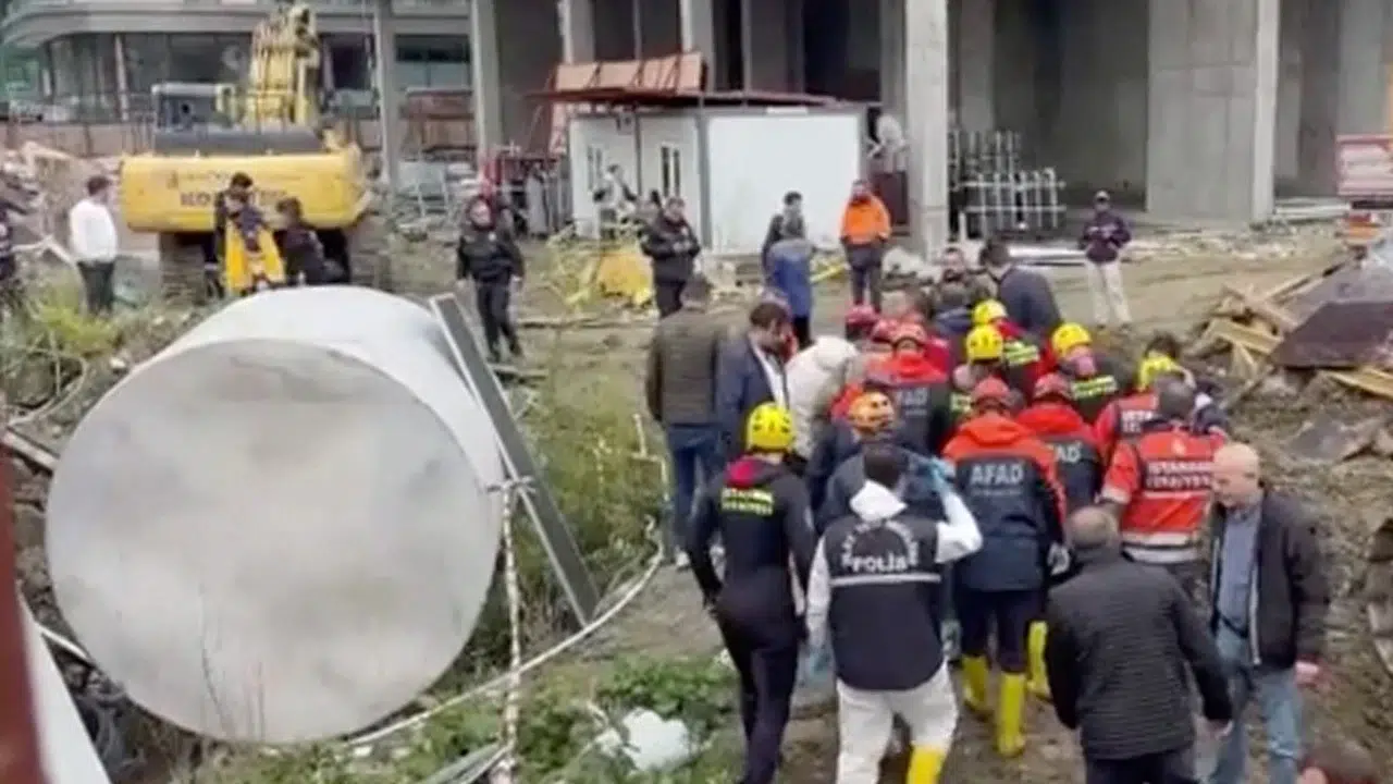 İstanbul'daki sel felaketinde can kaybı 4'e yükseldi! Sarıyer'de bir kişinin cansız bedeni bulundu