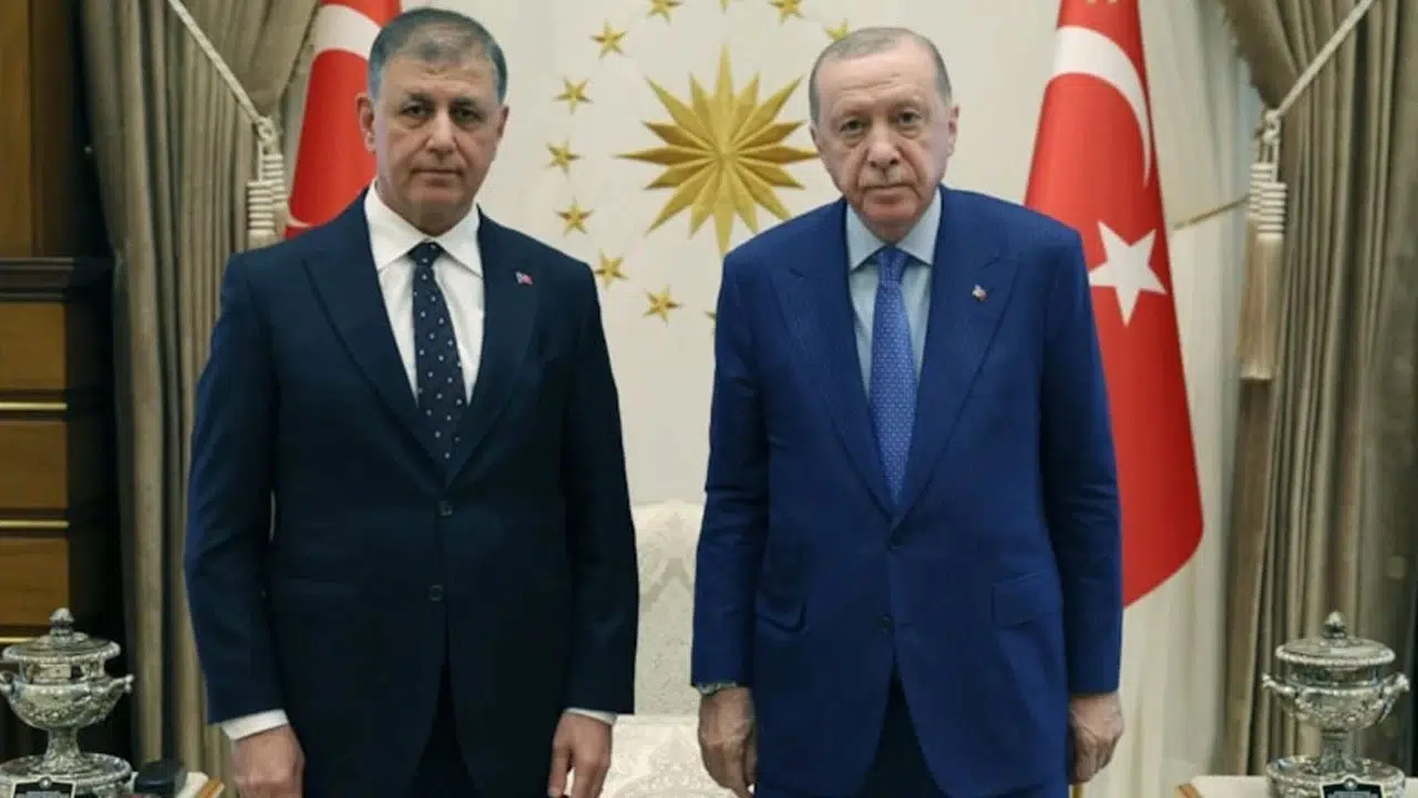 Cemil Tugay, Atatürkçü Düşünce Derneği üyeliğini sonlandırdı
