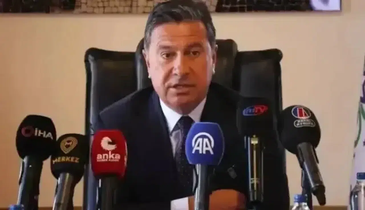 Ahmet Aras kimdir, kaç yaşında, CHP'den istifa mı etti ve hangi partiye geçti?