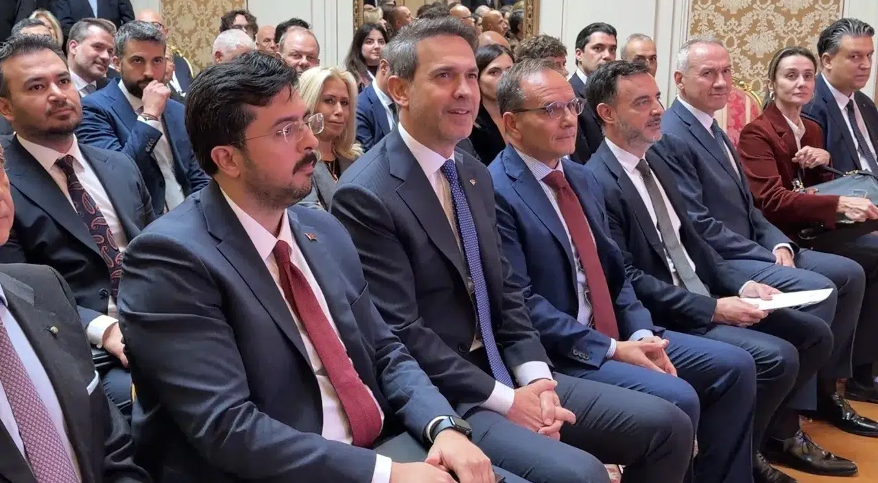 Bakan Bayraktar açıkladı: "2053 hedefimiz karbon nötr ekonomi