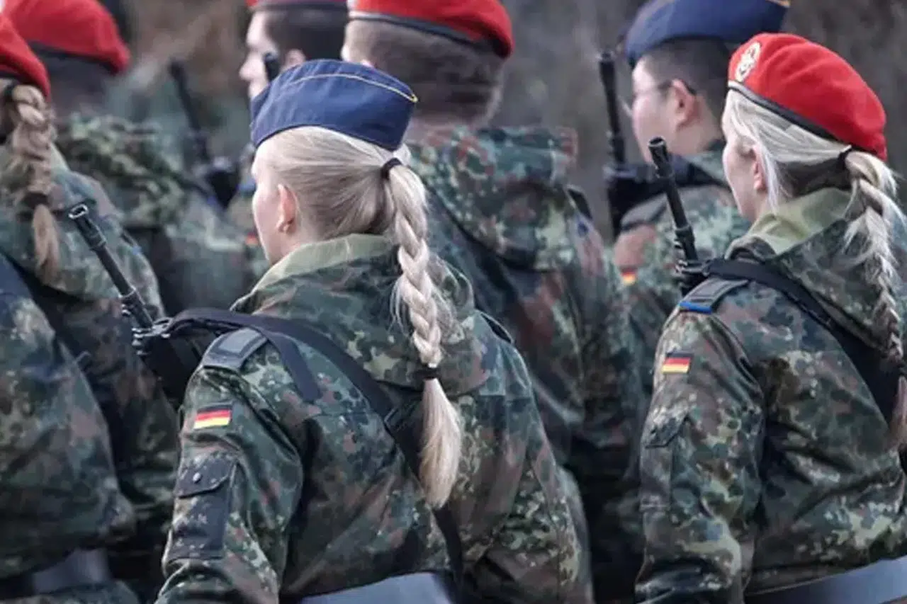 Alman Ordusunda Cinsel Taciz Skandalı! Kadın Askerler Üzerinden Yarışma İddiası