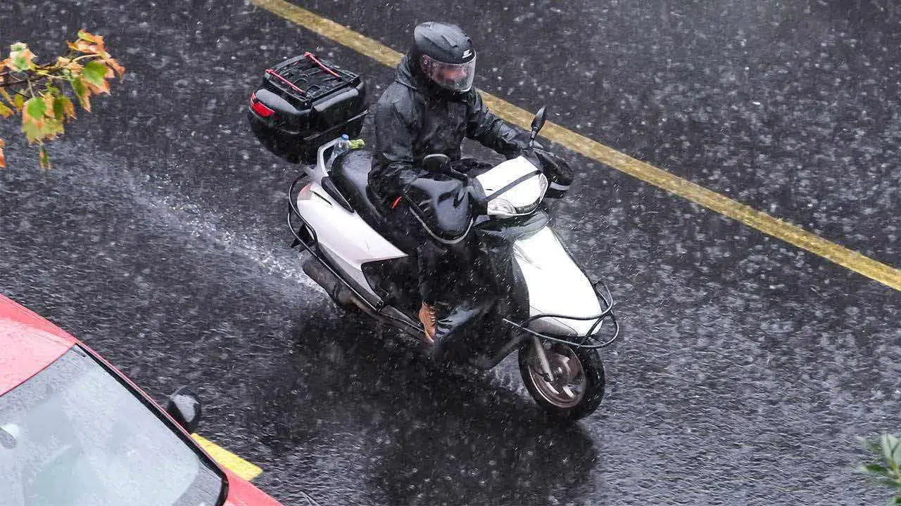 Bugün kuryeler çalışıyor mu, 15 Ekim İstanbul motokurye ve motosiklet yasağı saat kaçta bitecek?