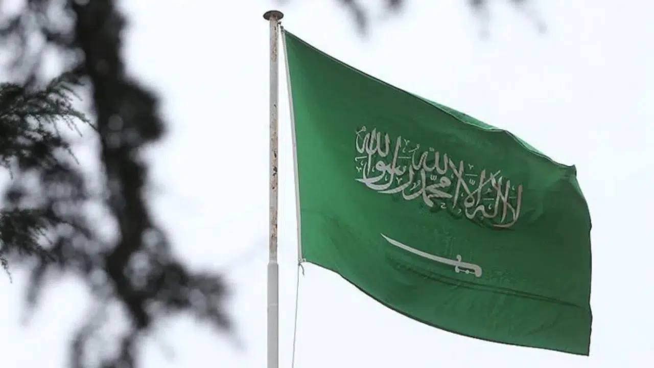 Suudi Arabistan'da iki bölgede acil durum alarmı: Halka kritik uyarı