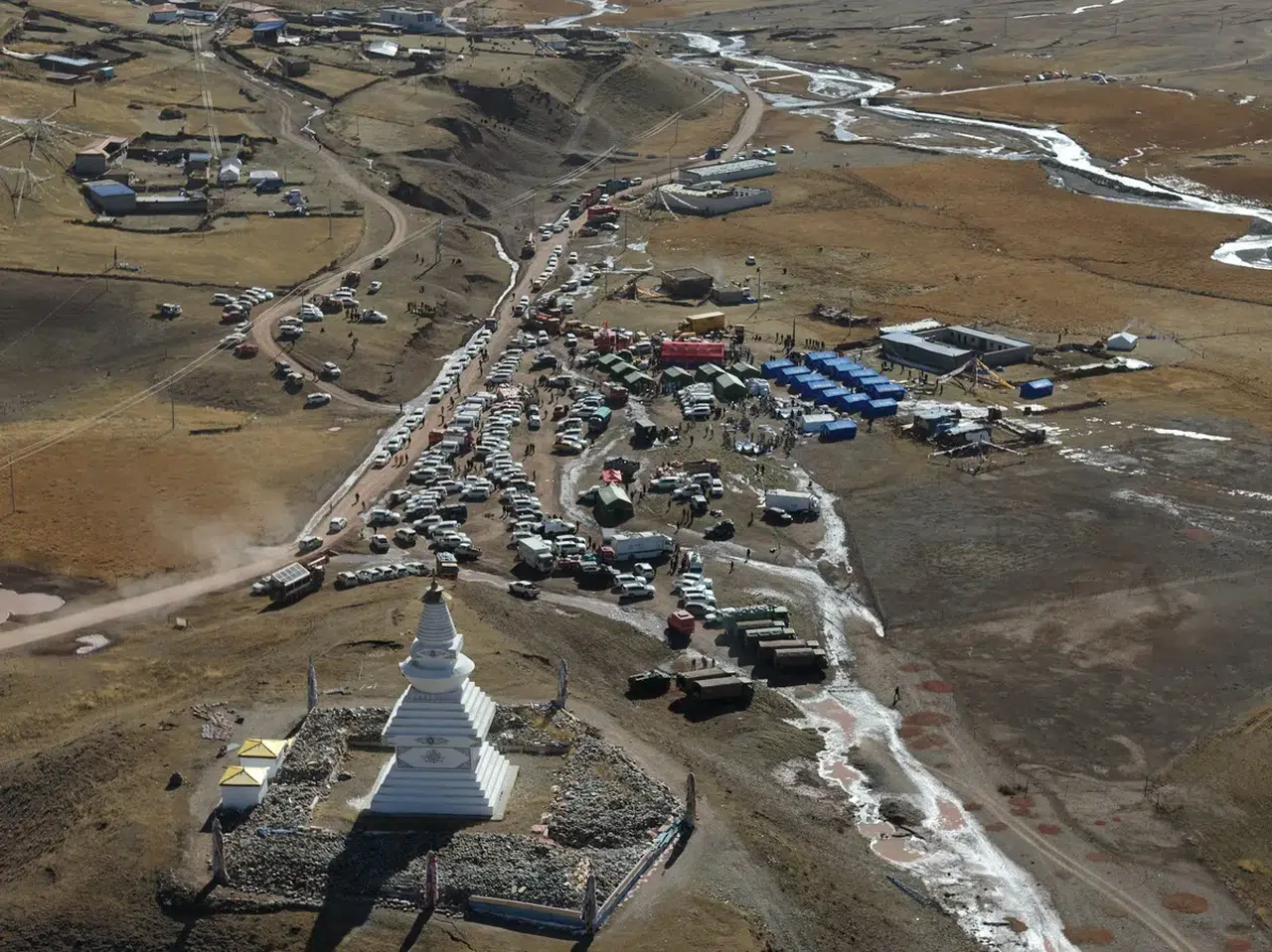 Tibet'te 7 büyüklüğündeki depremde 16 kişi hayatını kaybetti