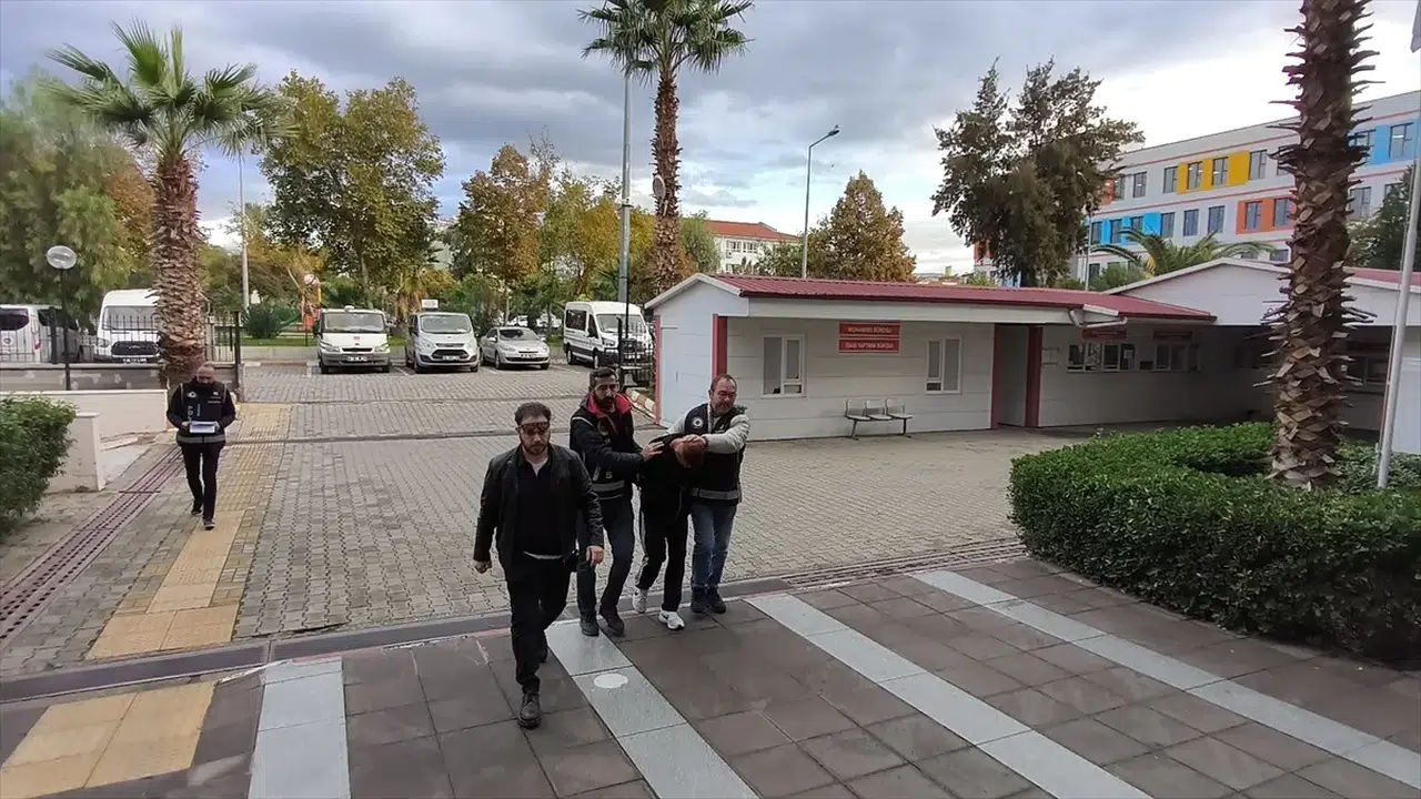 Aydın'da eski sevgilisi tarafından başından vurulan genç kız yaşamını yitirdi!
