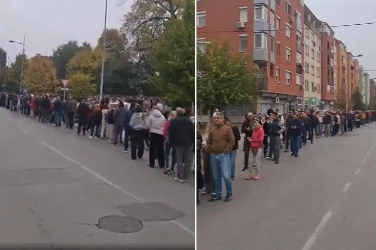 Sırbistan'da erken seçim başladı! 6,45 milyon seçmen sandıkta