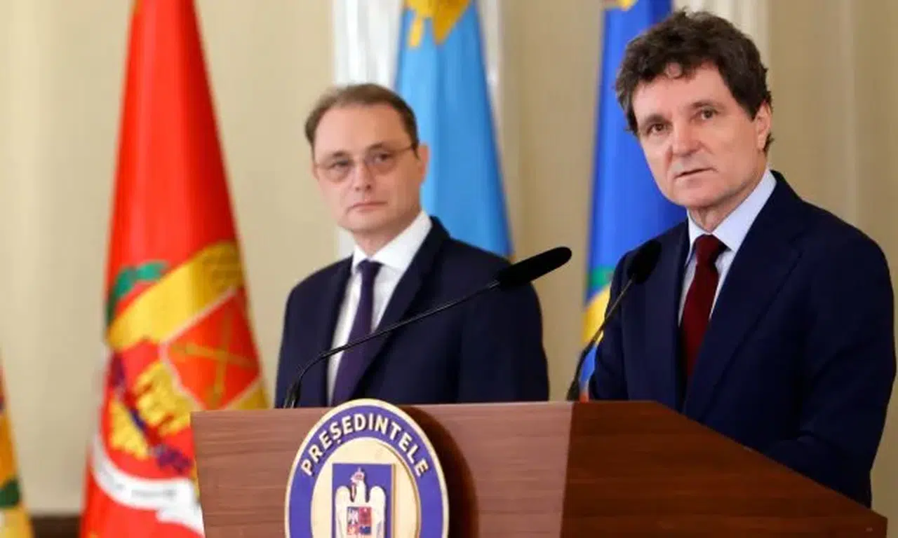 Romanya'da Niculescu dönemi: Yeni hükümet parlamentodan güvenoyu aldı