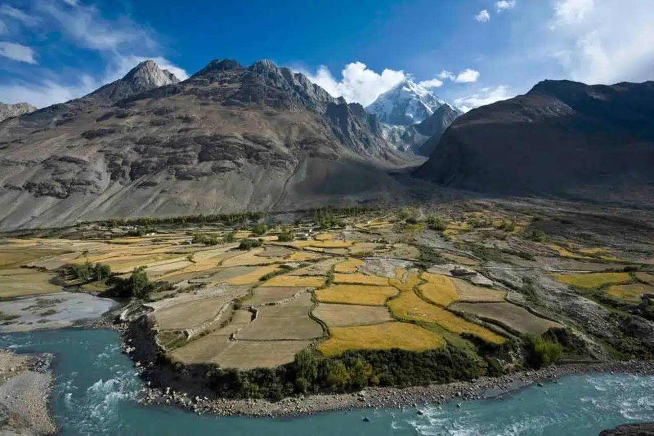 Afganistan ile Çin arasında 120 kilometrelik yeni kara yolu açıldı