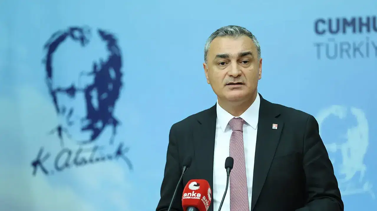 CHP Sözcüsü Sarı açıkladı: 3 isim ihraç istemiyle sevk edildi