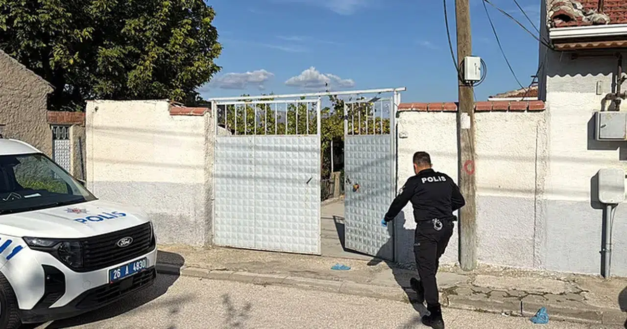 Eskişehir'de şüpheli ölüm: 40 yaşındaki adam arkadaşının evinde ölü bulundu