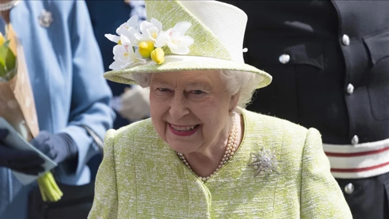 Kraliçe Elizabeth'ten oğlunun skandalı için sus payı