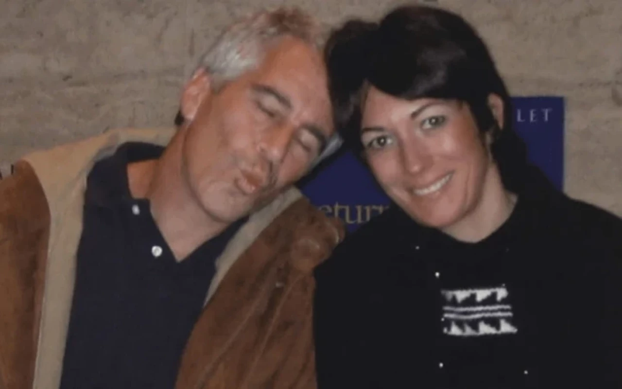 Epstein'in alışveriş listesi mide bulandırdı! Neler almış neler...