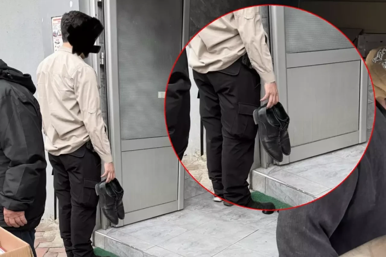 Polis elinde ayakkabıyla kaymakamı bekledi, tepkiler sonrası açıklama geldi