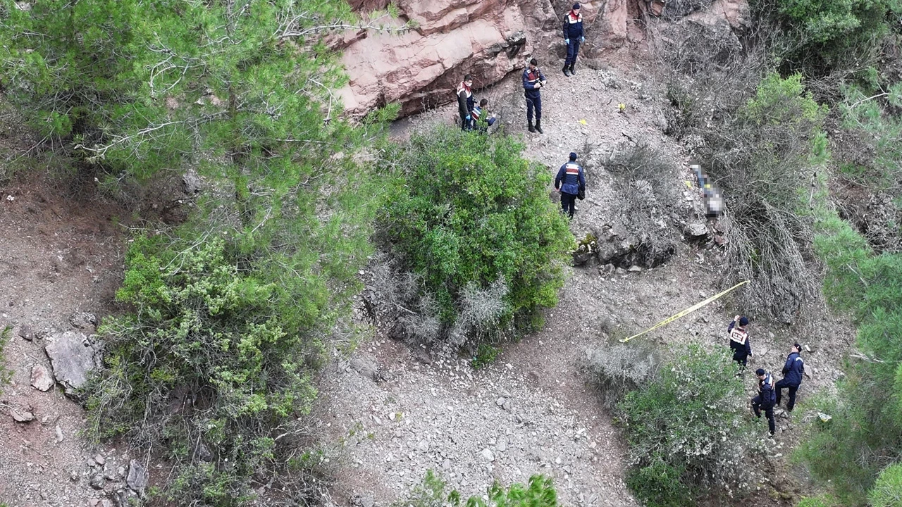 Tokat’ta feci olay: 100 metre uçurumdan yuvarlanan kişi hayatını kaybetti