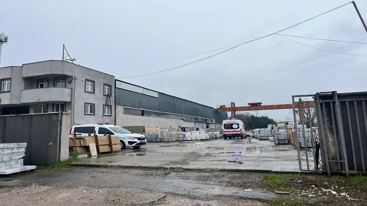 Elektrik akımına kapılan şahıs 10 metre yükseklikten düştü