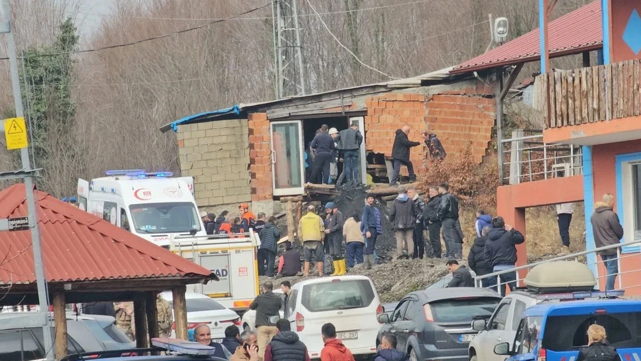 Bakan Gürlek: 'Maden ocağındaki 2 işçi için arama kurtarma çalışmaları sürüyor'