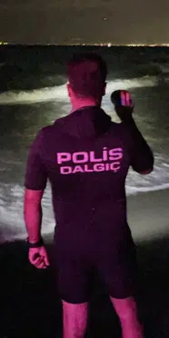 Mersin'de denize giren 5 kişilik aileden 3'ü boğuldu 1'i kayboldu