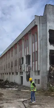 Sinop'ta eski SSK Hastanesi yıkılıyor: Çalışmalar başladı