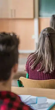 İstanbul Valiliği'nden okullarda mescit düzenlemesi! 39 ilçeye resmi yazı gönderildi