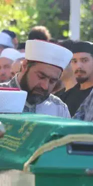 Sapanca'daki kazada yaşamını yitiren genç hafızın cenaze namazını imam olan babası kıldırdı
