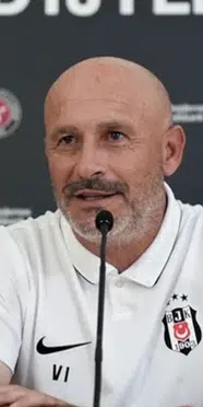 Vincenzo Italiano'dan tur öncesi net mesaj: "Kimliği olan bir Beşiktaş istiyorum"
