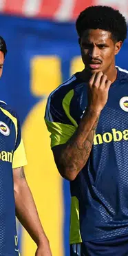 Oosterwolde'den Fenerbahçe taraftarını sevindiren yanıt: "Kalacağım"