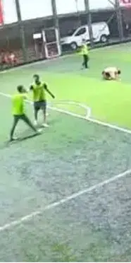İstanbul’da halı sahada kahreden olay! Genç yaşta hayatını kaybetti