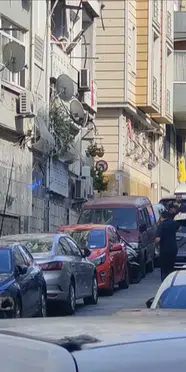 Fatih'te aile faciası: Eşini ve kızını öldürdü aynı silahla kendisini vurdu