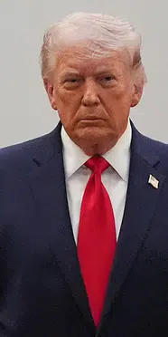 Trump'tan İran açıklaması: "Hürmüz Boğazı'nı kontrol ediyoruz"