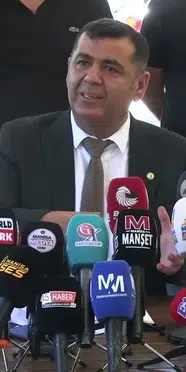 CHP'de ayrılık: Manisa İl Başkanı Engin Uzun görevinden ayrıldı
