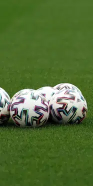 Arsenal sezona 3 gollü galibiyetle başladı