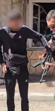 Erzurum'da kar maskeli silahlı şüpheli gözaltına alındı
