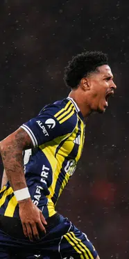 Jayden Oosterwolde’nin Roma transferi iptal: İstanbul’a dönüyor