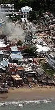 Endonezya'da 7,7'lik deprem: 70 kişi yaşamını yitirdi