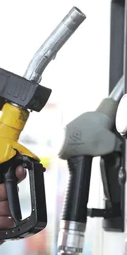 Motorine indirim ne zaman yansıyacak, pompada kaç lira ucuzlayacak? Yeni tabela gece yarısı değişiyor