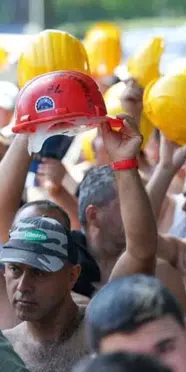 Maden işçileri 17 günlük eylemi sonlandırdı: İşçilerin alacakları ödenecek