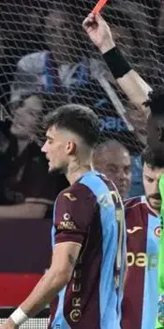 UEFA açıkladı: Trabzonspor'un yıldızına 2 maç ceza