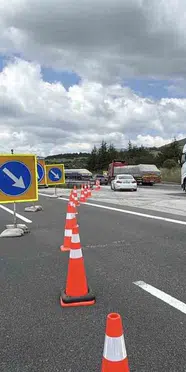 Otoyolda tadilat:  İstanbul yönü trafiğe kapatıldı