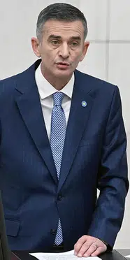 AK Parti'ye geçeceği iddia edilmişti! Ümit Dikbayır'dan açıklama