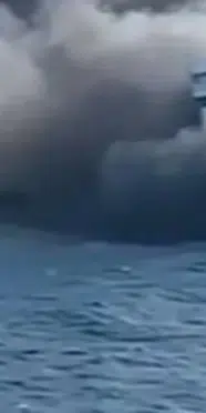 Endonezya'da yolcu feribotunda yangın: Ölü sayısı arttı, onlarca kişi kayıp