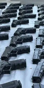 Sakarya’da silah operasyonu: 100 tuhsatsız tabanca ele geçirildi