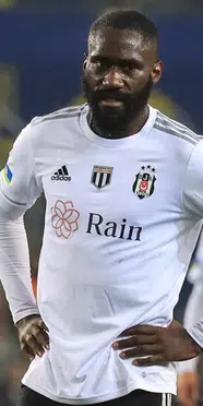 Beşiktaş'ın eski yıldızı Süper Lig'e dönüyor! İşte yeni adresi