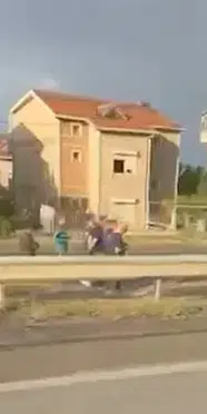 İstanbul’da personel servisi devrildi: 15 kişi yaralandı