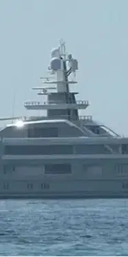 250 milyon dolarlık mega yat Kuşadası’nda! Sahibi Rus milyarder