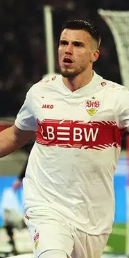 Galatasaray ile gündeme gelen Ermedin Demirovic kimdir, kaç yaşında ve hangi takımlarda oynadı?