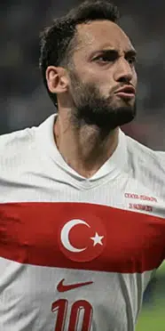 Hakan Çalhanoğlu’ndan dikkat çeken kariyer planı: Kendimi TFF Başkanı olarak görüyorum